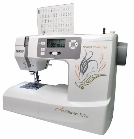 Швейная машина Швейная машина Leader ArtMaster 550E — рабочая зона и LED-подсветка