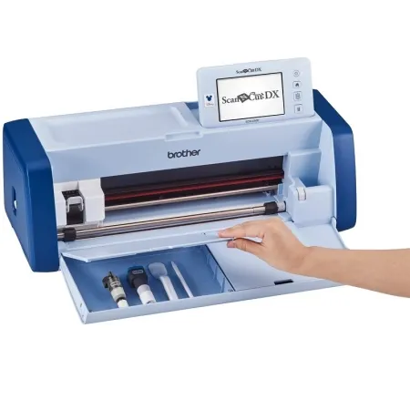 Раскройный плоттер Раскройный плоттер Brother DX SDX2250D ScanNCut — автоматический нож Auto Blade