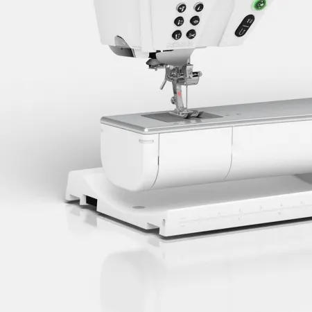 Швейная машина Швейная машина Bernina B 880 Plus — сенсорный дисплей и панель управления