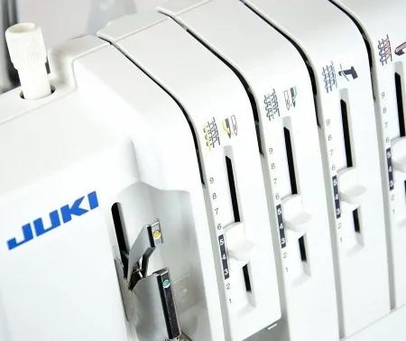 Оверлок Оверлок Juki B950N — роликовый и оверлочный шов