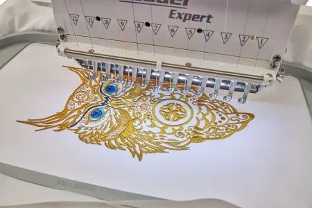 Профессиональная вышивальная машина Leader Expert LE-1000