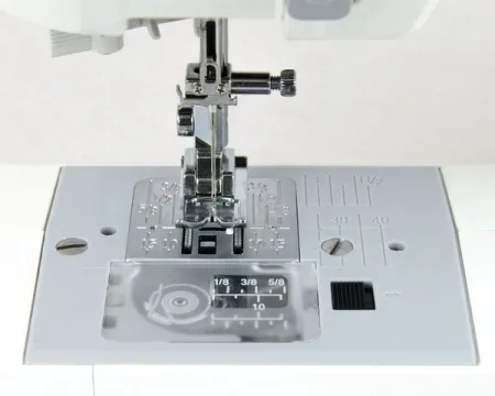 Швейная машина Janome PQ 300 фото