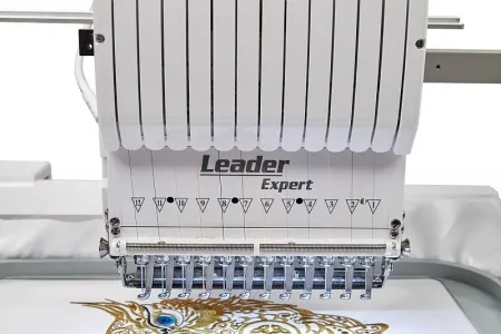 Профессиональная вышивальная машина Leader Expert LE-1000