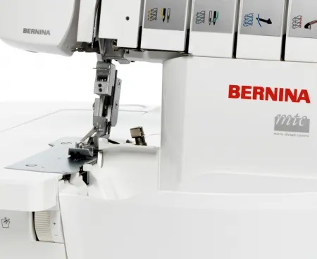 Оверлок Оверлок Bernina L460 — дифференциальная подача ткани и приставной столик